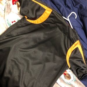 Giants jersey woman’s